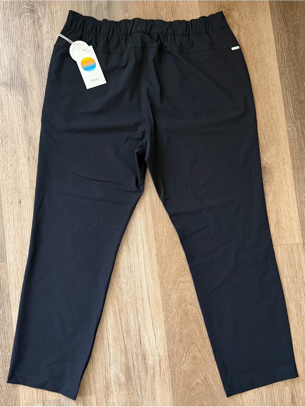 Vuori Miles Ankle Pant Black Sz Large VW404 NWT - Picture 2 of 6